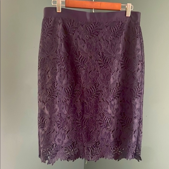 Ann Taylor Blue Embellished lace Pencil Skirt - Picture 1 of 3